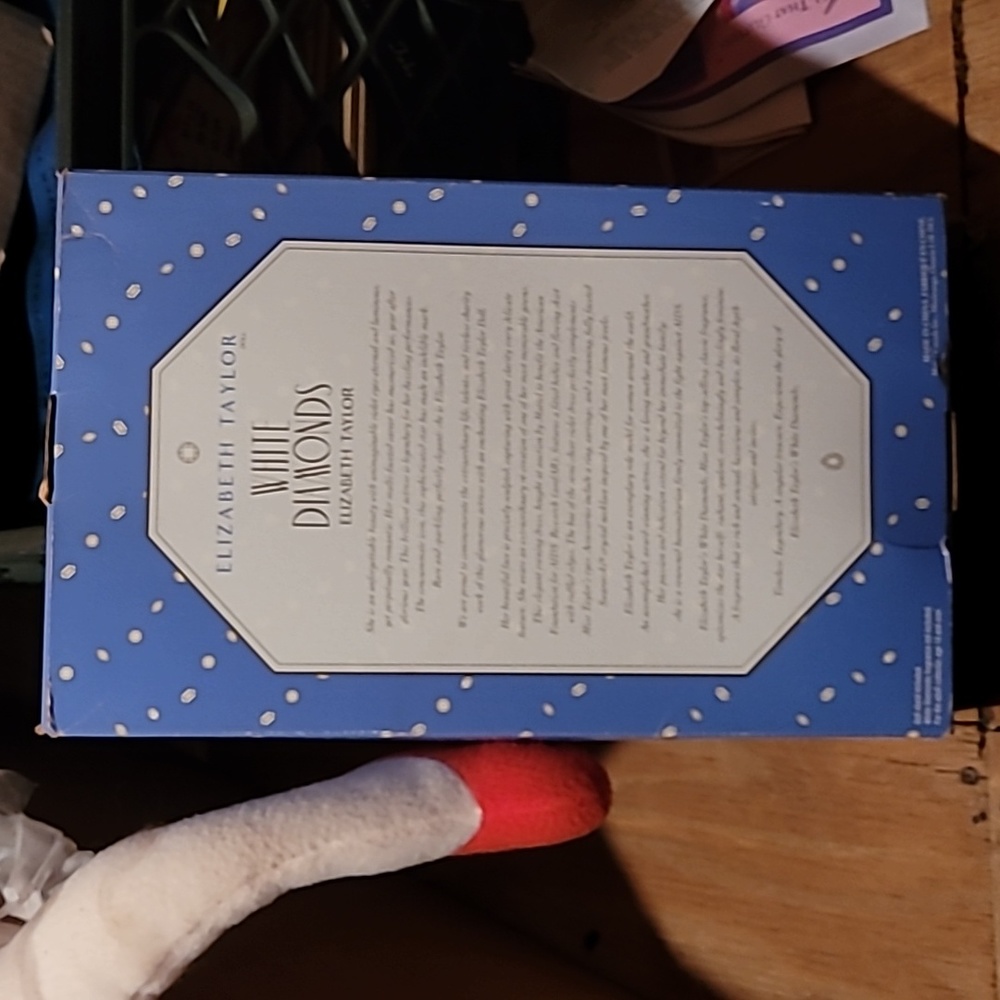 🆕️ Rare Special Edition Elizabeth Taylor White Diamonds 2000 Barbie Doll In Box - Picture 10 of 10